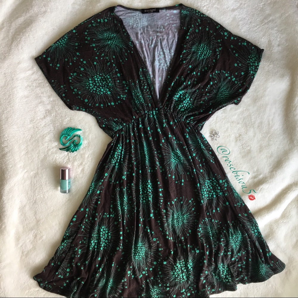 {JULLY KANG} Los Angeles Dolman Deep V-Neck Dress